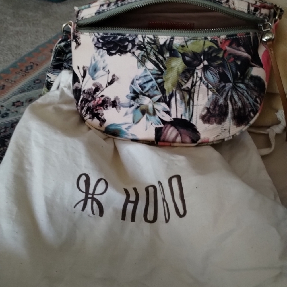 Ladies Pre-owned Hobo Fanny Pack